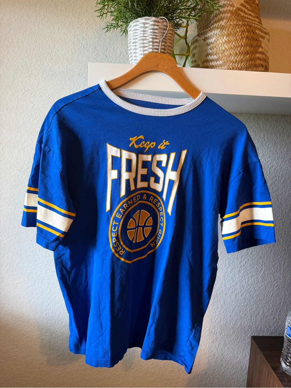 Old Navy Royal Blue Graphic Crewneck Tee with White Trim. kids (14-16)
